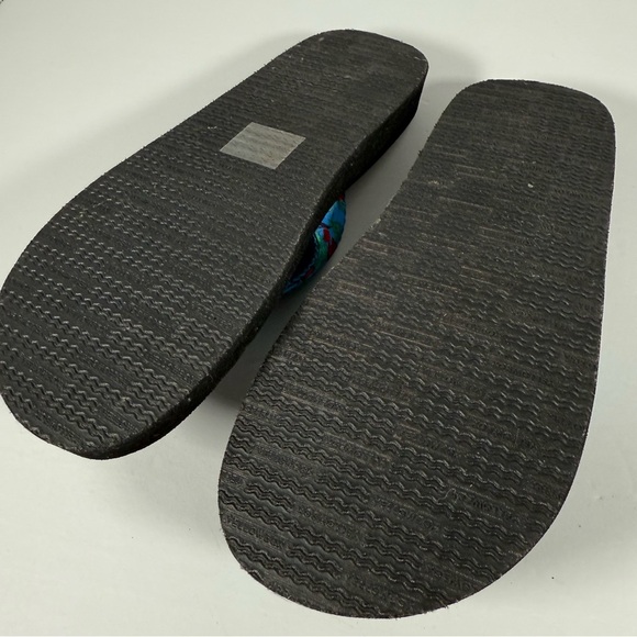 Yellow Box Flip Flops Blue with Pink Flamingos Size 7 1/2 7.5 Sandals Tropical - Picture 9 of 15